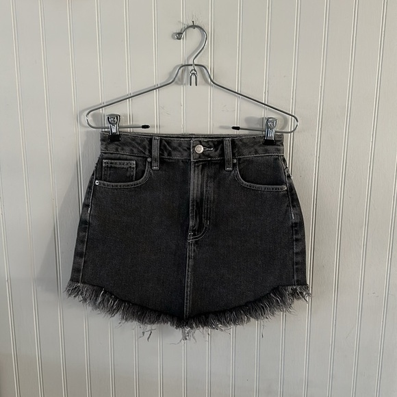 Like New! PacSun Charcoal Gray Denim Mini Skirt sz XS - Picture 3 of 5